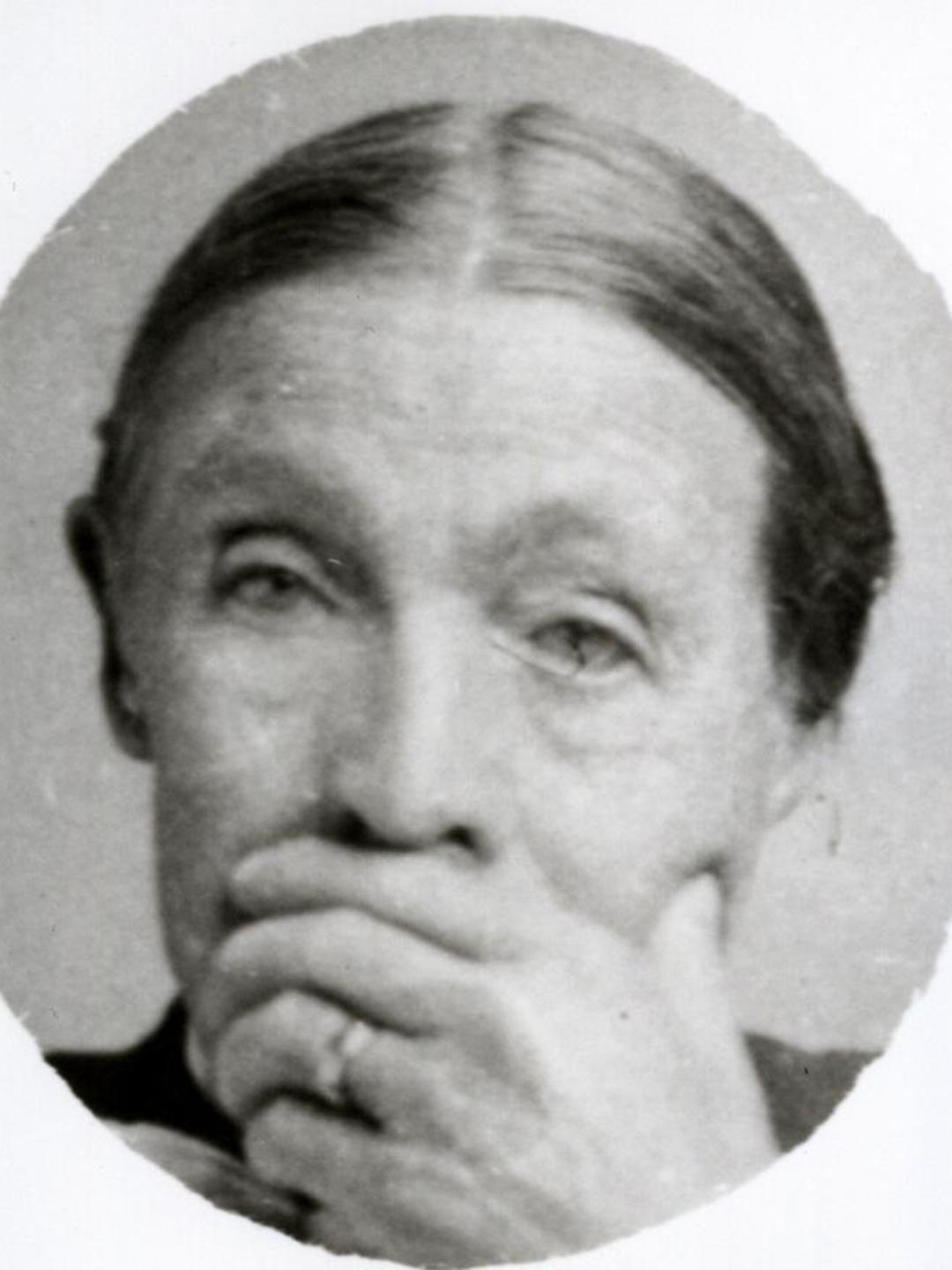 Ellen Holroyd Bradshaw (1833 - 1913) Profile